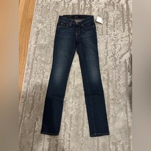 J Brand dark wash skinny jeans a mid rise sz 25